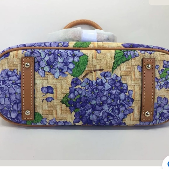 SOLD MeRC! Dooney & Bourke Hydrangea Satchel - Picture 5 of 6